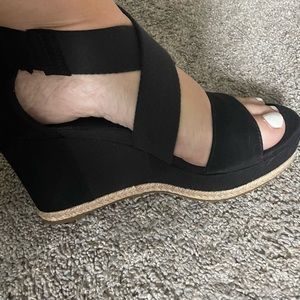 Women’s UGG black size 8.5